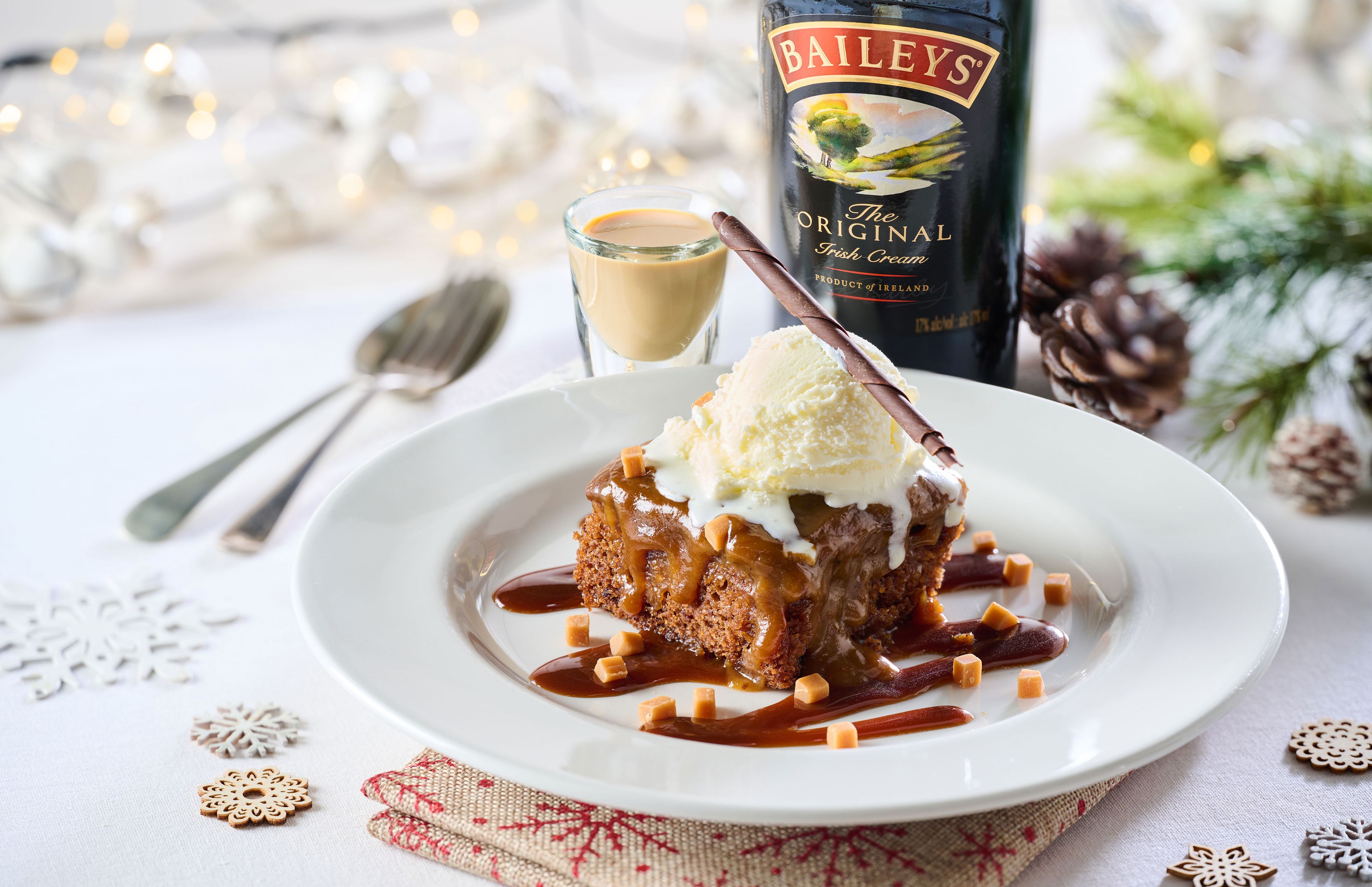 Festive Lunch & Dinner at The Turnpike in Lichfield
